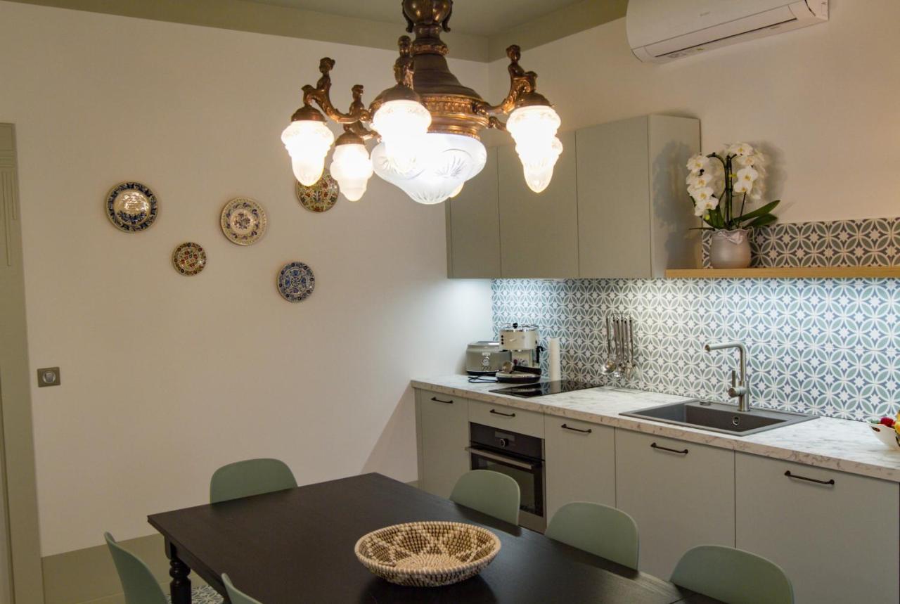 Ditlin Apartmanok Pápa Esterno foto